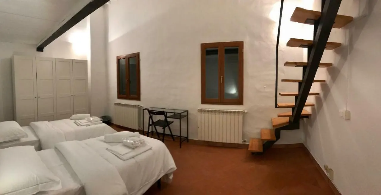 Alfani Second Floor Apartment Florence